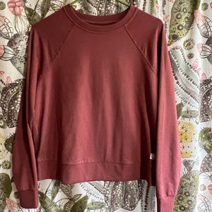 Vuori Long-Sleeve Halo Crew Women's Pullover, Marsala Heather